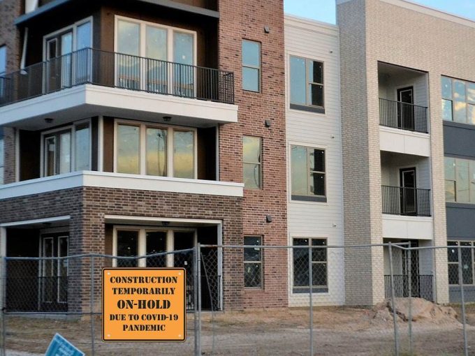 palazzo con divieto di accesso. immobili e covid-19. tendenze su Milano